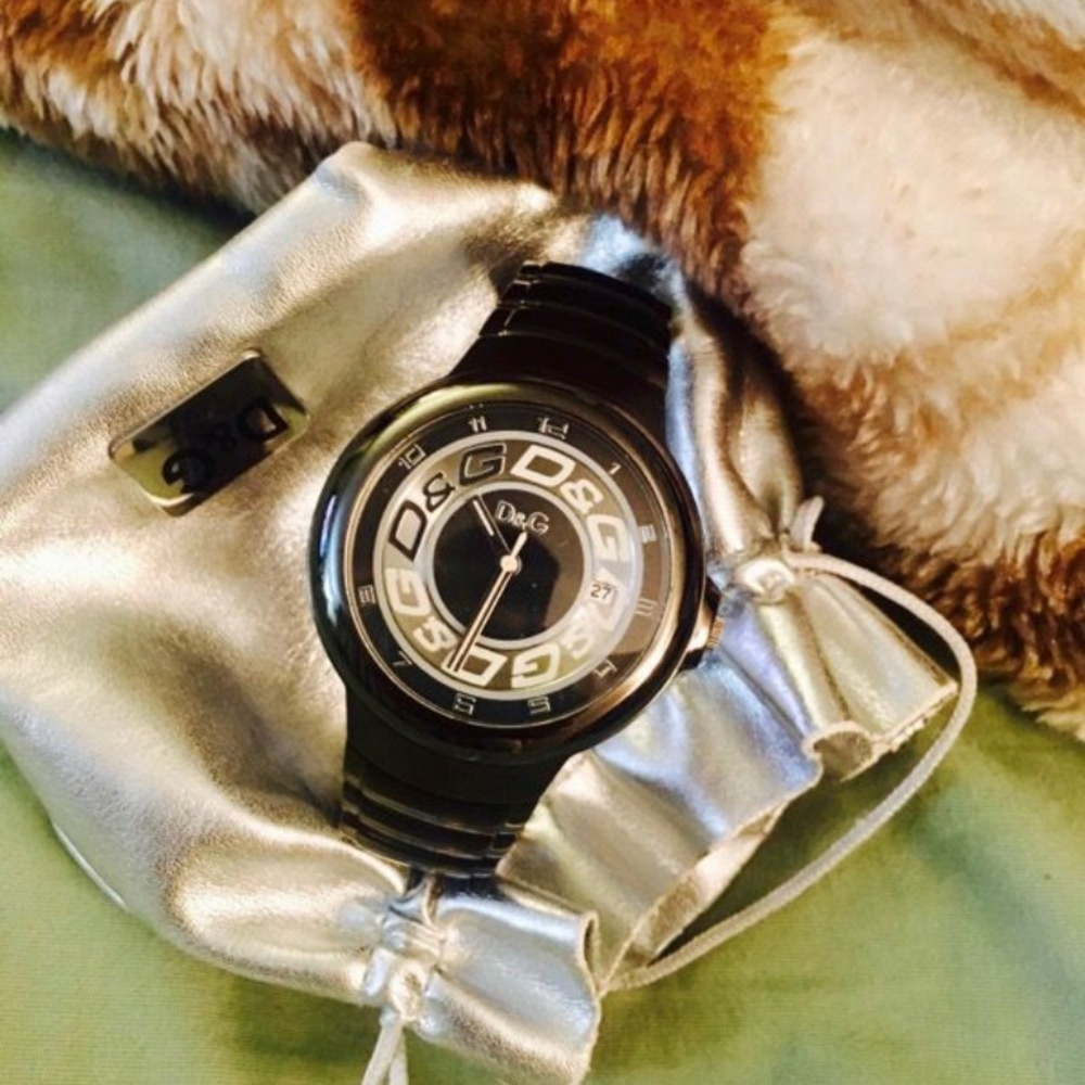 D&G Original watch w/ pouch